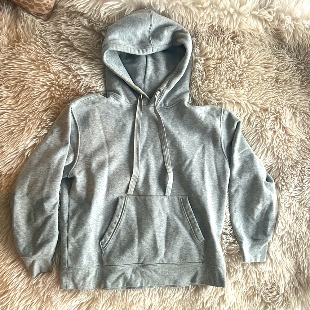 Gray Athleta sweatshirt